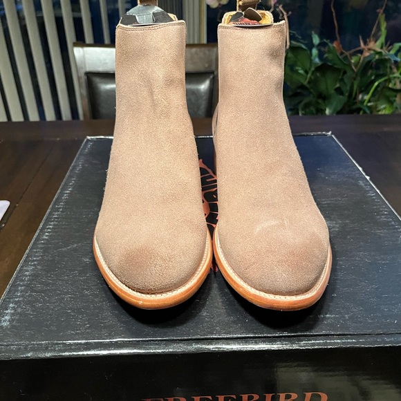 Freebird Men's Tan Chelsea Boots - Picture 7 of 7